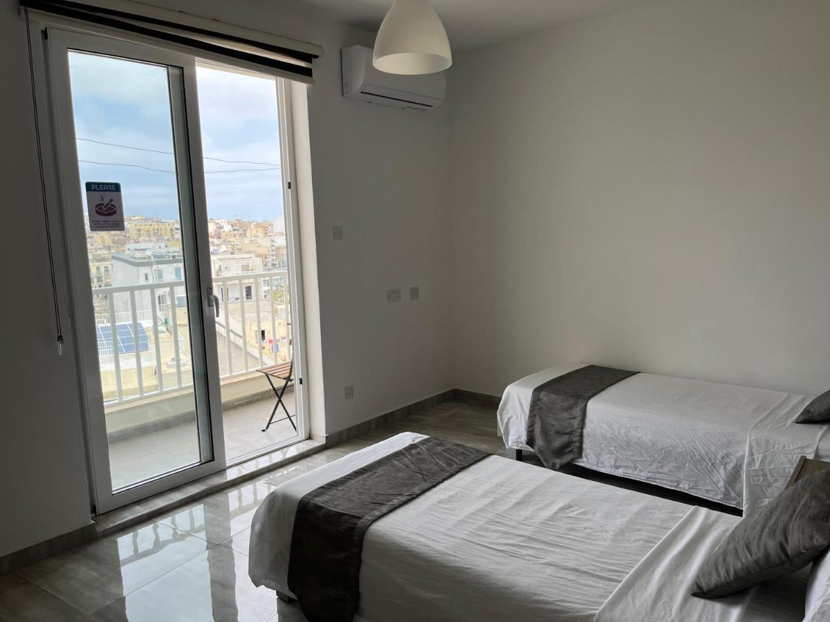 F10 Modern And Bright Apartment In Malta Мсида Екстериор снимка